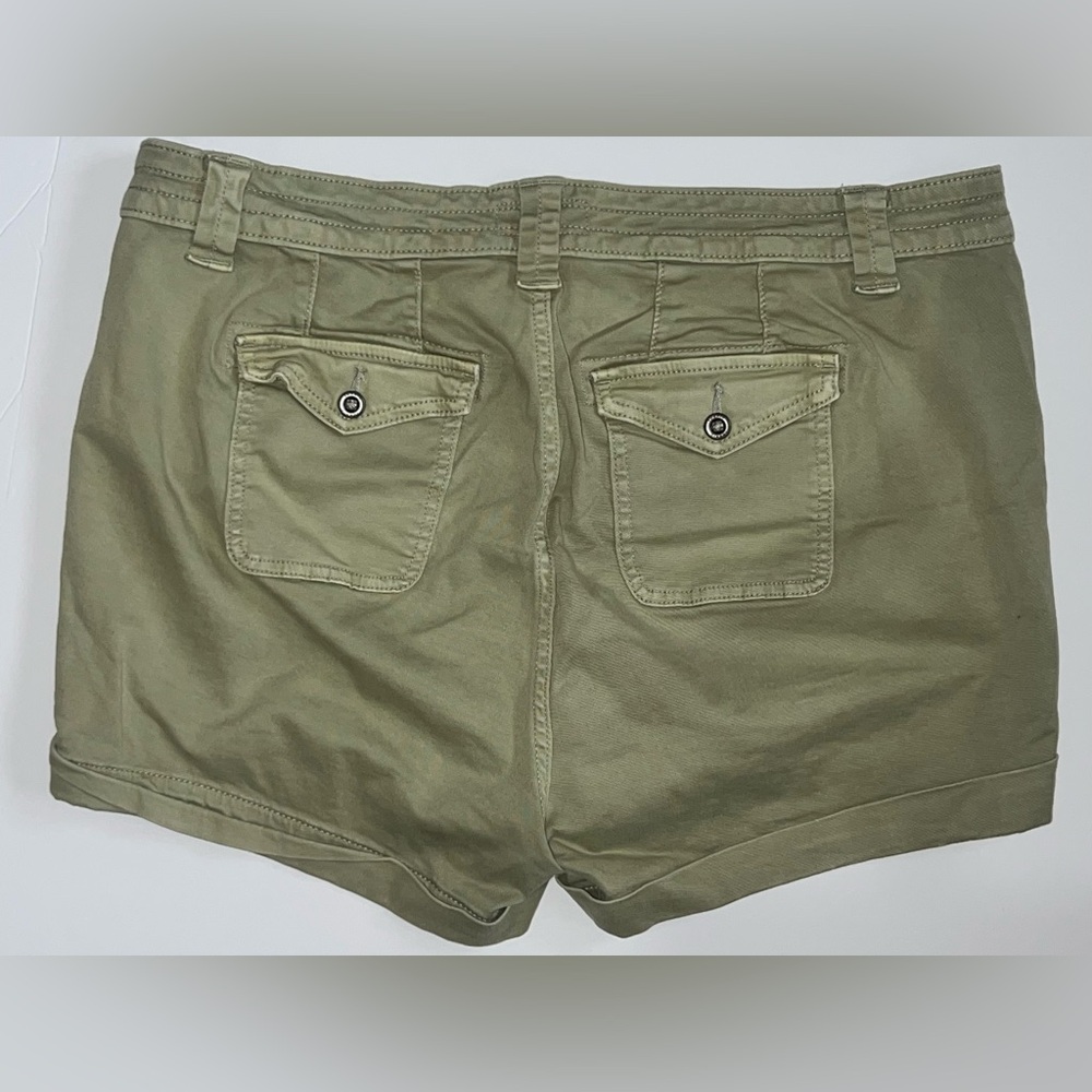 Torrid Olive Green Women's Shorts - Picture 2 of 4